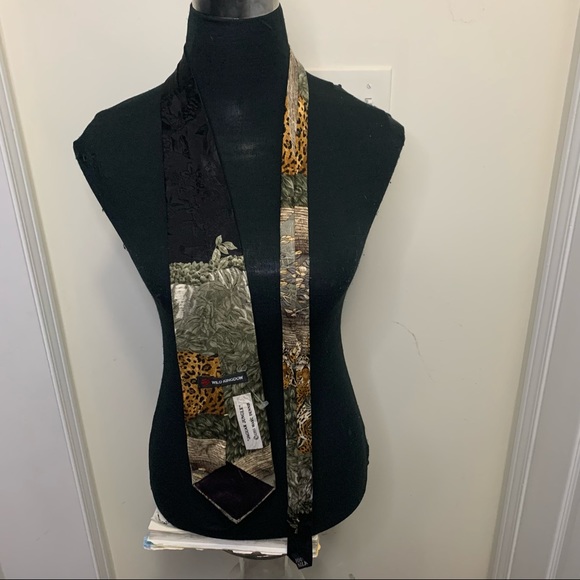 Wild Kingdom Tiger Print  1995 Marc Dennis Silk Neck Tie - Picture 10 of 11